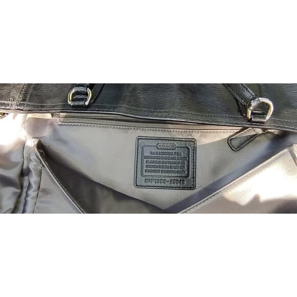 COACH - Poppy Textured Patent Leather Blair Tote Bag - Picture 2 of 11